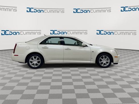 Used 2006 Cadillac STS w/ Preferred Equipment Group RWD image 9