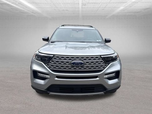 Used 2020 Ford Explorer Limited w/ Class III Trailer Tow Package AWD/4WD image 2