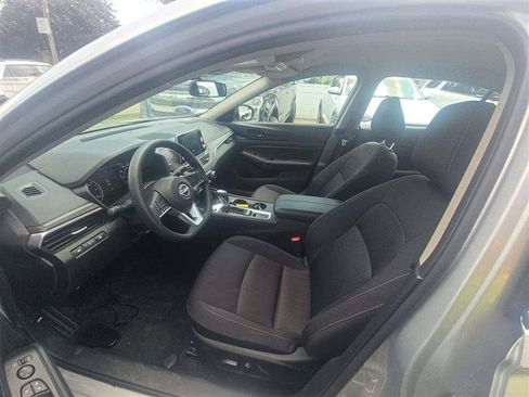 Used 2026 Nissan Altima 2.5 SV AWD/4WD image 7