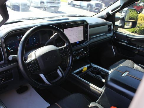 Used 2024 Ford F350 Platinum w/ Tremor Off-Road Package AWD/4WD image 12