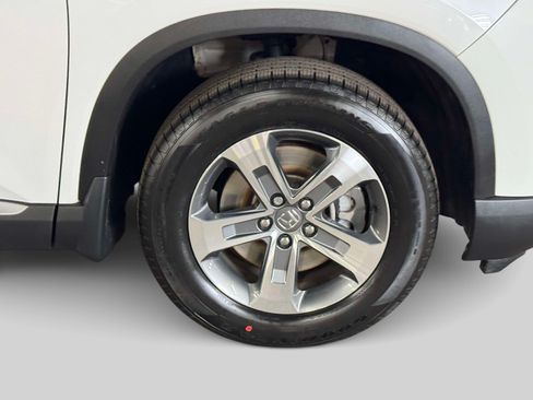 Used 2024 Honda Pilot EX-L image 6
