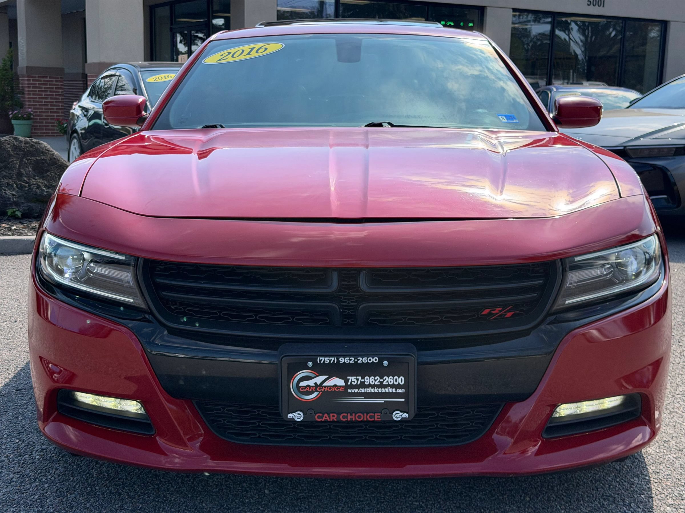 Used 2016 Dodge Charger R/T RWD image 3