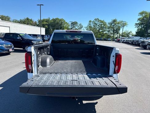 Used 2025 GMC Sierra 1500 SLT AWD/4WD image 6