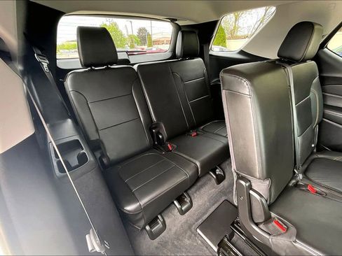 Used 2020 Chevrolet Traverse LT w/ LPO, Blackout Package AWD/4WD image 27