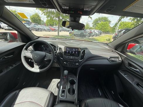 Used 2023 Chevrolet Equinox RS w/ RS Leather Package AWD/4WD image 25