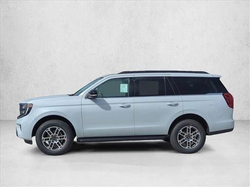 New 2026 Ford Expedition Active RWD image 5