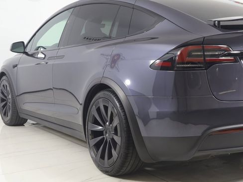 Used 2022 Tesla Model X image 30