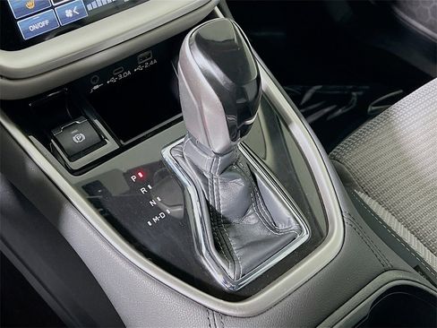 Used 2025 Subaru Outback Premium image 16