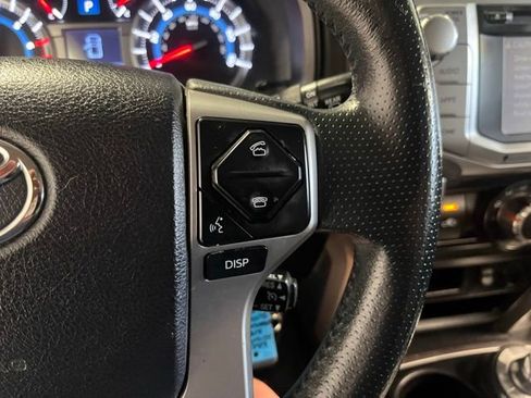 Used 2018 Toyota 4Runner SR5 Premium image 27