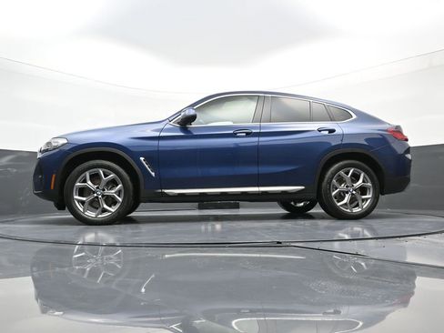 Used 2025 BMW X4 xDrive30i w/ Premium Package image 24
