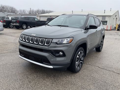 Used 2022 Jeep Compass Limited w/ Sun and Sound Group image 3