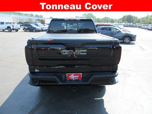 Certified 2023 GMC Sierra 1500 AT4X AWD/4WD image 8