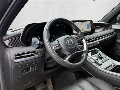 Used 2024 Hyundai Palisade Calligraphy image 10