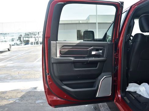 New 2026 RAM 3500 Laramie AWD/4WD image 24