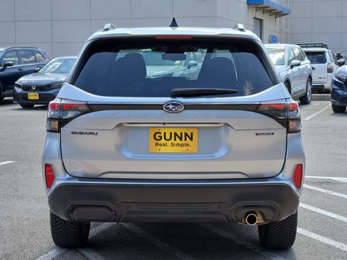 Used 2025 Subaru Forester Touring AWD/4WD image 4