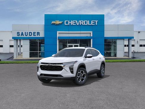 New 2025 Chevrolet Trax LT w/ Driver Confidence Package image 8