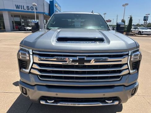 Used 2025 Chevrolet Silverado 3500 High Country w/ High Country Premium Package AWD/4WD image 8
