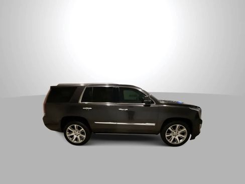Used 2015 Cadillac Escalade Premium image 9