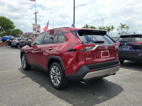 Used 2023 Toyota RAV4 Limited FWD image 9
