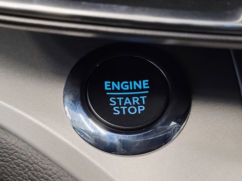 Used 2024 Ford Explorer XLT w/ Equipment Group 202A image 35