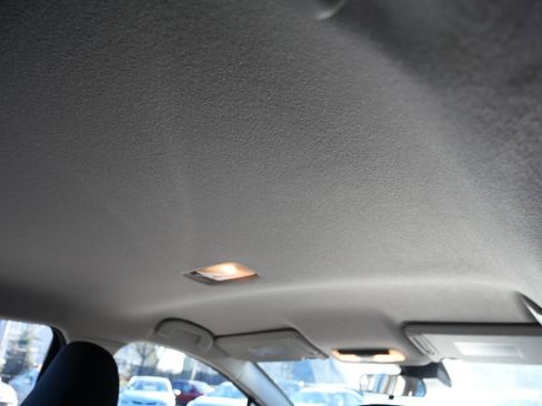 Used 2021 Nissan Versa SV image 27