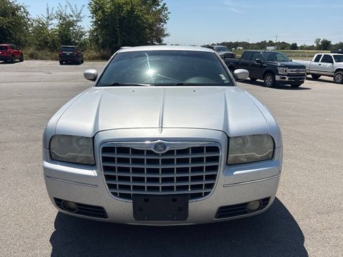 Used 2007 Chrysler 300 Touring L RWD image 10