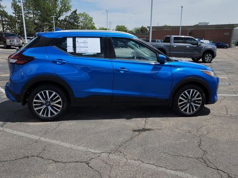Used 2022 Nissan Kicks SV FWD image 15