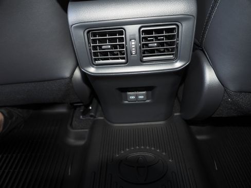 Used 2025 Toyota RAV4 XSE image 15