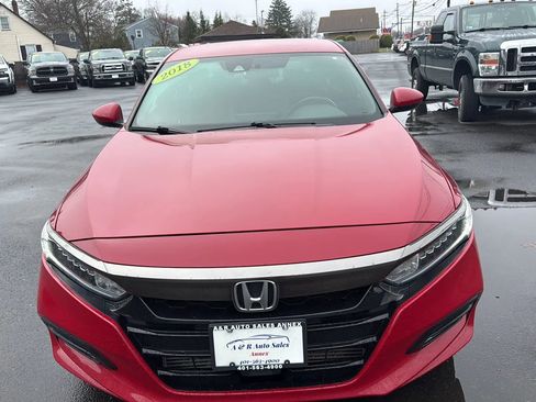 Used 2018 Honda Accord Sport image 2