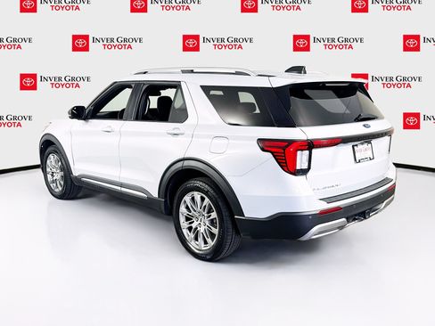 Used 2025 Ford Explorer Platinum AWD/4WD image 7