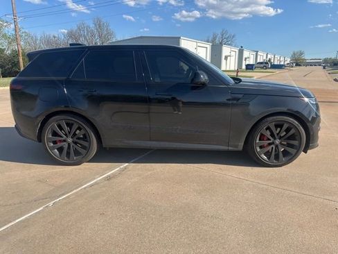Used 2025 Land Rover Range Rover Sport Dynamic SE AWD/4WD image 6