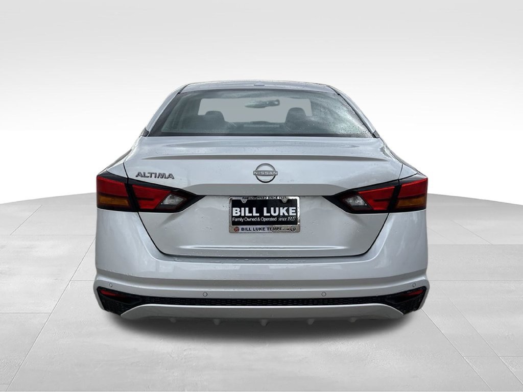 Used 2025 Nissan Altima 2.5 SV FWD image 8