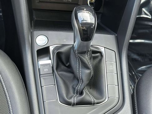 Used 2022 Volkswagen Taos SE image 21