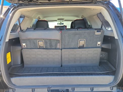 Used 2018 Toyota 4Runner SR5 image 8