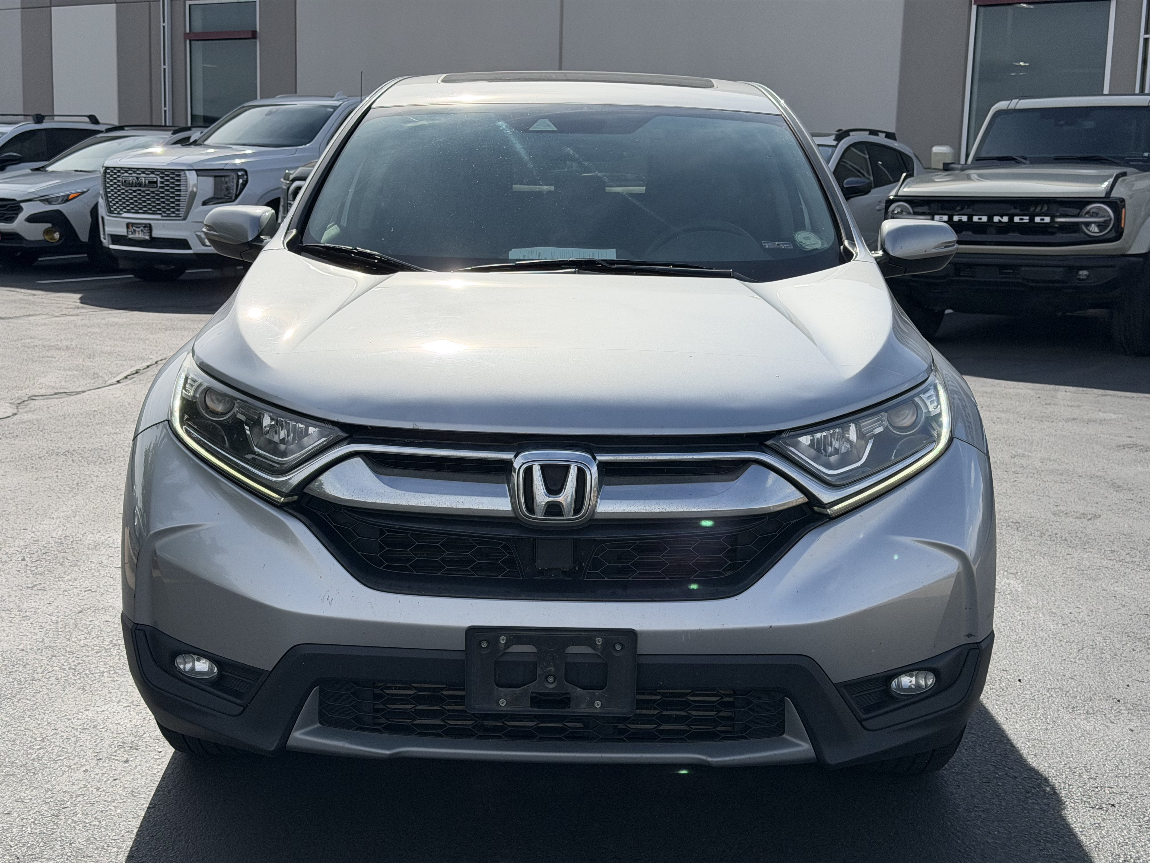 Used 2017 Honda CR-V EX image 2