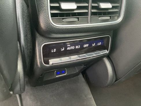 Used 2025 Mercedes-Benz GLS 450 4MATIC image 28