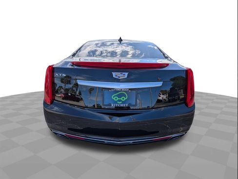 Used 2017 Cadillac XTS Luxury w/ Driver Awareness Package FWD image 5