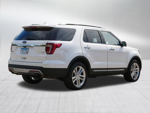 Used 2017 Ford Explorer Limited w/ Class II Trailer Tow Package AWD/4WD image 7