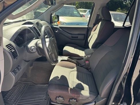 Used 2010 Nissan Xterra Off-Road w/ Protection Pkg A AWD/4WD image 9