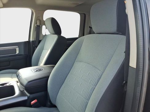 Used 2022 RAM 1500 Classic SLT w/ Electronics Convenience Group AWD/4WD image 16