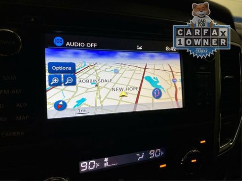 Used 2017 Nissan Titan SL image 28