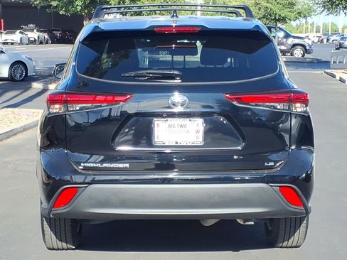 Certified 2020 Toyota Highlander LE FWD image 5
