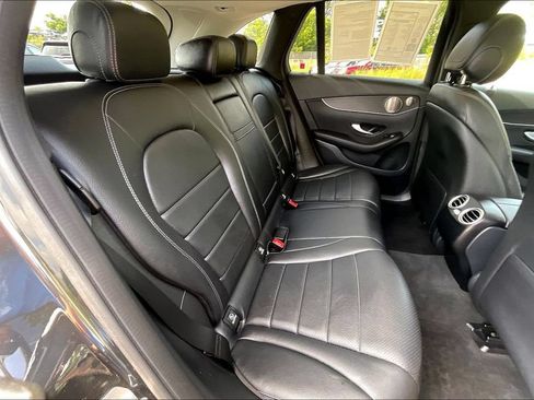 Used 2021 Mercedes-Benz GLC 300 4MATIC image 27