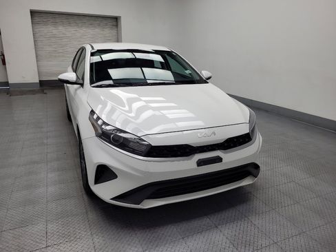 Used 2023 Kia Forte LXS w/ LXS Technology Package FWD image 13