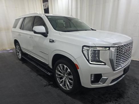 Used 2024 GMC Yukon Denali AWD/4WD image 3