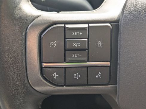 Used 2022 Ford F150 Lariat RWD image 12