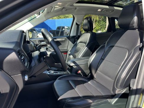 Used 2022 Ford Escape Titanium w/ Class II Trailer Tow Package image 14