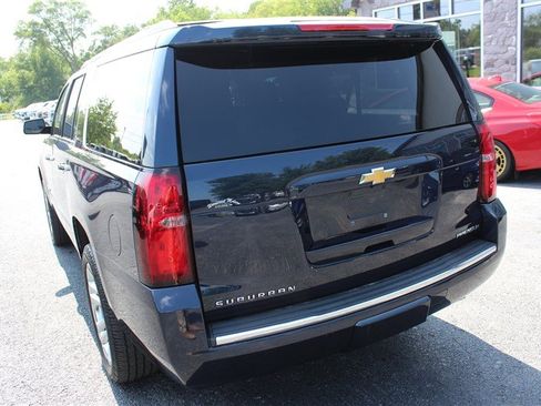 Used 2020 Chevrolet Suburban Premier w/ Premier Plus Edition AWD/4WD image 5