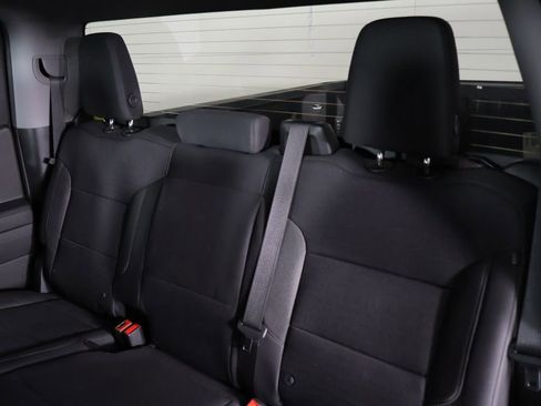 Used 2023 Chevrolet Silverado 1500 LT AWD/4WD image 28