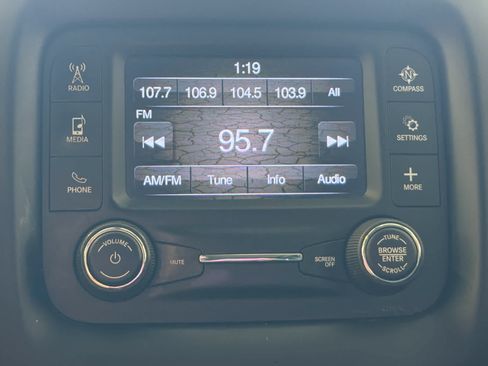 Used 2018 Jeep Compass Latitude w/ Safe & Security Group AWD/4WD image 46